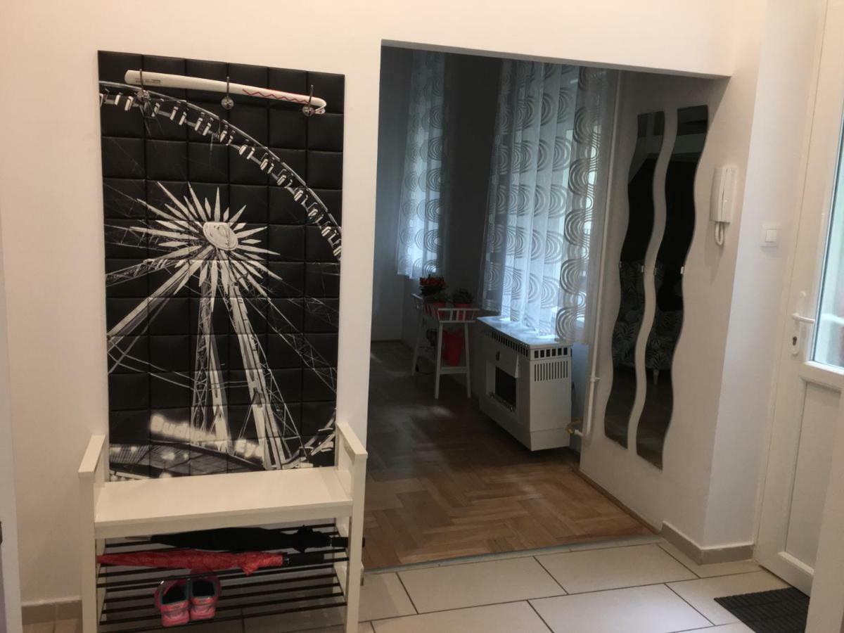 Lovag Apartman Apartment Budapest Bagian luar foto