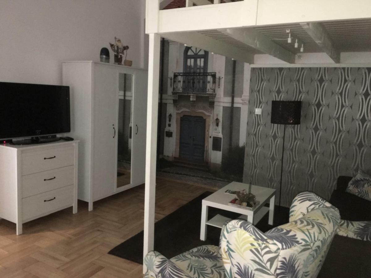 Lovag Apartman Apartment Budapest Bagian luar foto